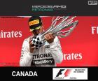 Льюис Хэмилтон празднует свою победу в Гран-при Канады 2015